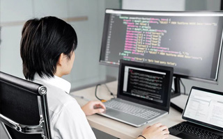陆丰 ,php声明和调用变量的符号是什么？
